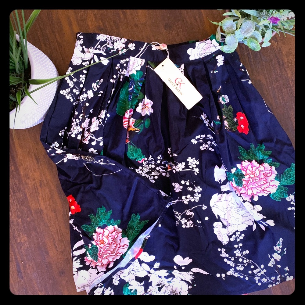 NWT Grace Karin Navy Floral Skirt
